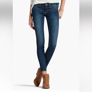 Lucky Brand Jeans Size 00/24‎ Charlie Skinny Stretch Style# 7WD1555 Straight Leg
